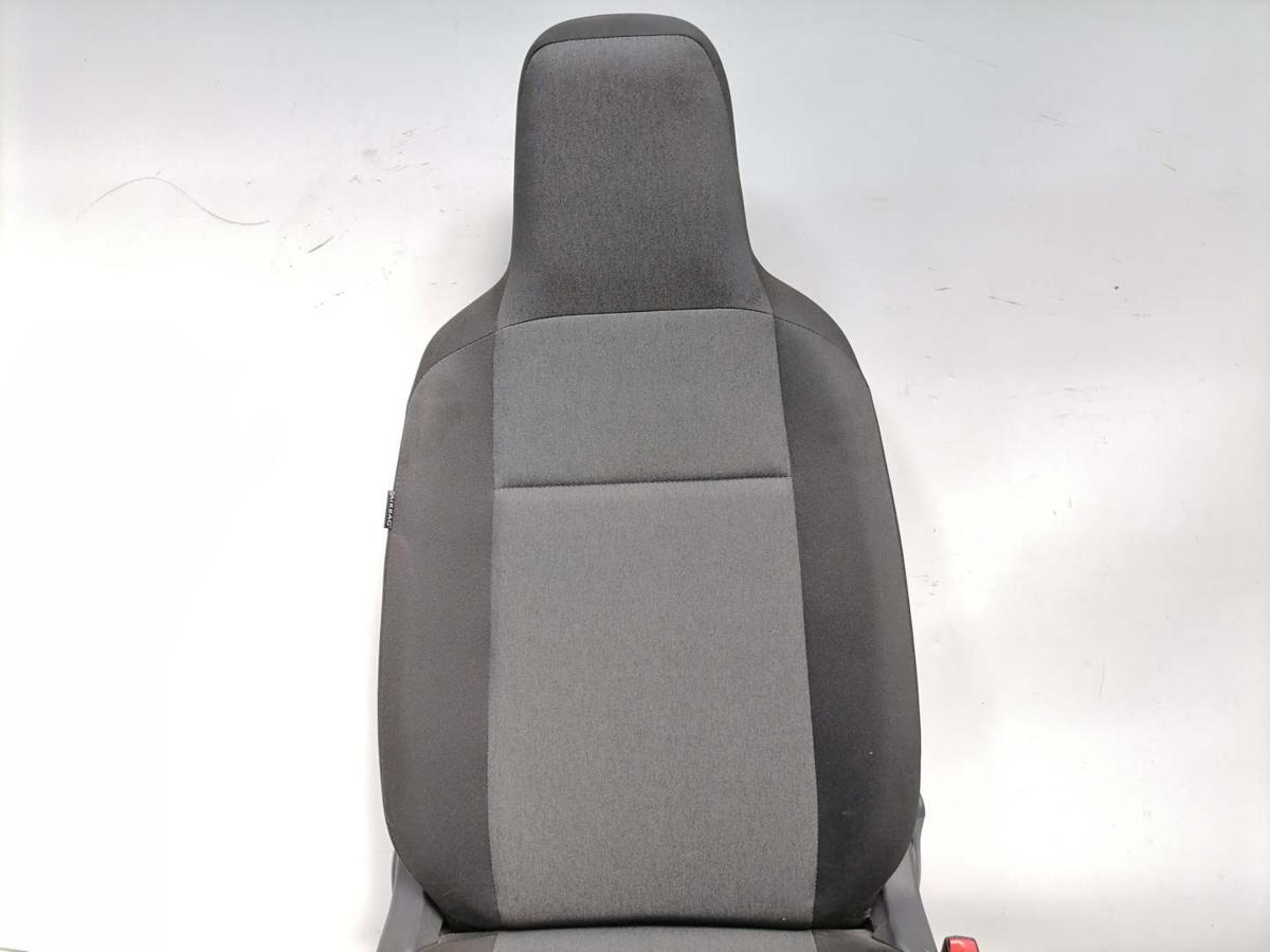 Skoda Citigo original Sitz vorn rechts Beifahrersitz Stoff Grau 5-T&uuml;rer Bj.2016